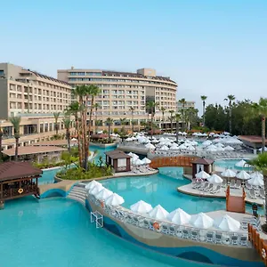 Resort Fame Lara & *****
